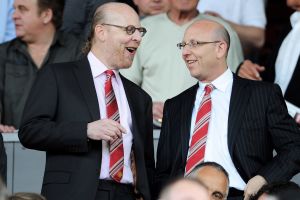 ג'ואל ואברם גלזר. נהנים מהג'וב שאבא סידר להם