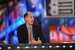 ואן גנדי. רוצה לחזור לקווים