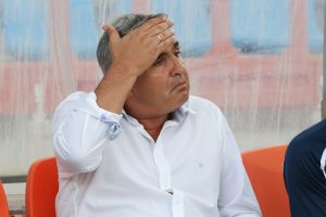 יארח מחוץ לדוחא. אלי כהן