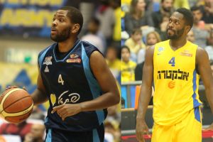 פארגו מימין