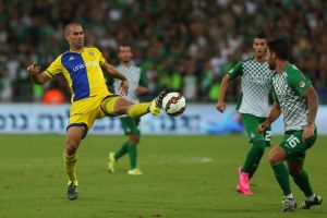 ורמוט. התחילו לעודד אותו בשער 11