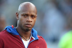 פאוול. רוצה לחזור למרכז הבמה