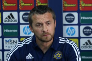 יוקאנוביץ'. שם את החברות עם דראפיץ' בצד