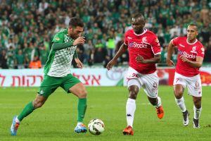 סוארס סוגר את אלירן עטר. חשש לשבר