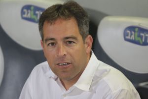 הוכנבוים. המוצהבים חוזרים מול האלופה