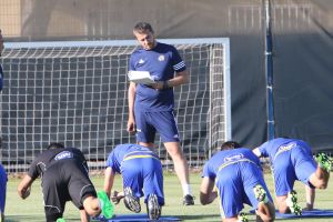 יוקאנוביץ' באימון. יהנה מסגל מלא במלטה