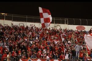 אוהדי הפועל באר שבע. יש כדורגל