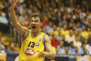 שאראס. קריירה וזיכרונות