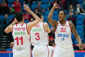 האלופה חוזרת לעצמה