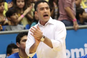 אבן. מקווה שנמשיך לשחק יותר משוחרר