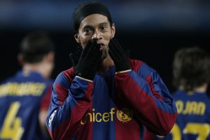 רונאלדיניו. עוד גדול שפורש