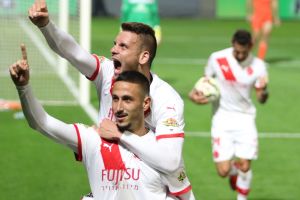 אוב עביד ויחזקאל מתרגלים למשהו חדש