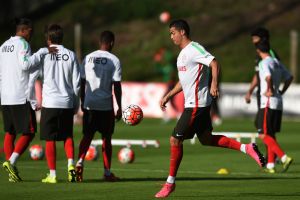 יפתח בהתקפה אחרי שהכריע את ההתמודדות הראשונה בין הנבחרות