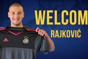 ראיקוביץ' והמדים החדשים. אלוף עולם הגיע לקריית שלום