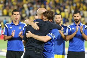 ייני נפרד מפאקו