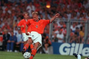 ברגקאמפ במדי האורנג'. ישוב למגרשים