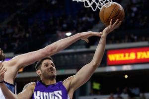 כספי. הוביל את קלעי קבוצתו