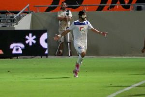 סיידר. לא נפרד מהמסיכה