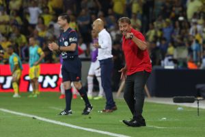 אלישע לוי. אדום הכי מתאים לו