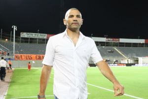 חסארמה. מחפש שלוש נקודות