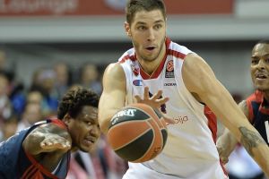 הכוכב האדום בדרך לניצחון במינכן