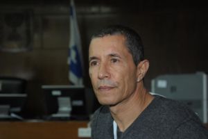 יעזוב? אלי טביב