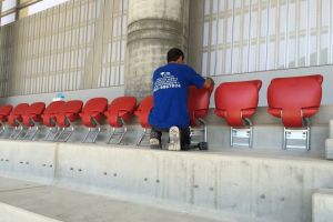 עבודות ההרכבה באיצטדיון