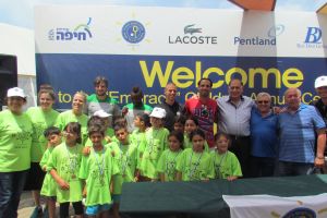 שחקני חיפה עם הילדים. הפנינג מטורף