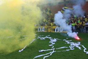 אוהדי נתניה עושים שמח באימון הבכורה