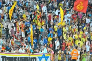 אוהדי אשדוד. מגיעה להם קבוצה אחת?