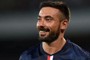 לאבצי. לא מרוצה בפאריס