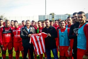 נוסבכר. התרגש מהמחווה