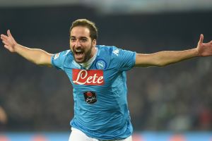 היגוואין מאושר מול הנראזורי