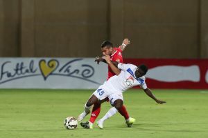 גורדנה וגילמור במאבק. האדומים לא הופיעו