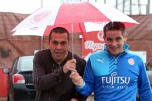 לוי ומנהל הקבוצה