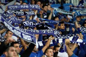 לא בטוח שתישאר להם קבוצה. אוהדי הפועל פת