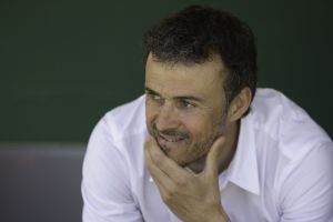 אנריקה. עסוק בקבוצה מעבר לראש