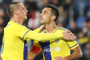 עוזר לכל הקבוצה