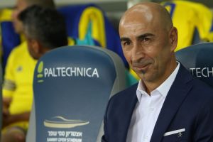 פאקו. הצהובים לא רוצים זעזוע נוסף בקיץ