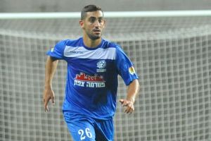 קאניוק. יודע להיות מאמן על המגרש