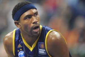 באיירס. בעל ניסיון עשיר