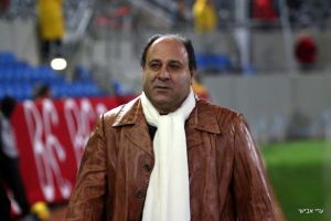 אבו יונס. הקבוצה פונה לאוהדים