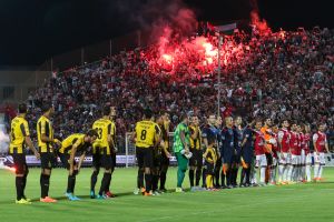 האבוקות שהדליקו אוהדי סכנין נגד ביתר ירושלים