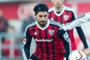 בקרוב בבלומפילד? אלמוג כהן