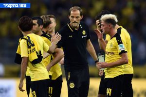 טוכל חוגג עם שחקניו. בכורה נהדרת