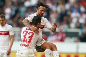 הארניק וגנציק חוגגים שער יקר