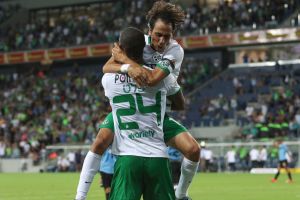 בניון ופלט חוגגים. הגיעו לעונה