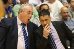 אבן ובוגטין מתייעצים