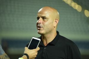 אבוקסיס. עדיין מחפשים מחץ בהתקפה