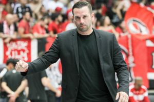 אלון. בינתיים